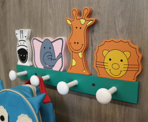 Porte-manteau mural en bois écologique en forme d'<span class=keywords><strong>animaux</strong></span> de dessin animé, girafe et lion mignons, taille/couleur personnalisables - Product Image 2
