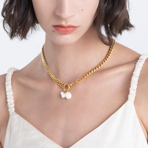 High Quality 18K Gold Plated Stainless Steel Jewelry Natural <strong>Pearl</strong> <strong>Pendant</strong> Thick Cuban Chain <strong>Necklaces</strong> P213208 - Product Image 5