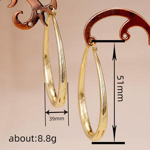 Pendientes de aro dorados de aleación de zinc chapados en oro, estilo clásico, joyería de moda unisex - Product Image 6