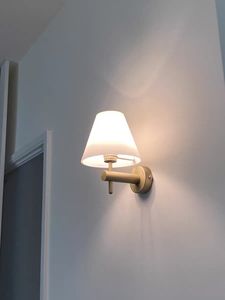 Moderne minimalistische gouden ijzeren stof LED-lampenkap E27 wandlamp 5W verstelbare kleurtemperatuur voor hotelkamers gangen thuis - Product Image 2