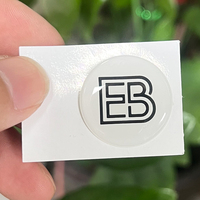 Autocollant en résine époxy avec logo imprimé personnalisé, découpé individuellement, impression couleur intégrale, résistant à l'eau, autocollant 3D pour téléphone, vente en gros