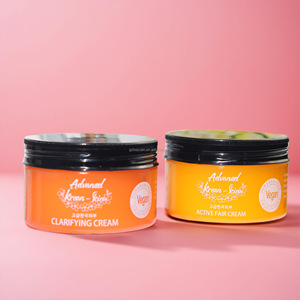 Nuova Crema Organica di Alta Qualità per Sbiancamento e Idratazione Crema Viso Sbiancante Anti-età alla Curcuma e Vitamina C di Alta Qualità 100g - Product Image 1