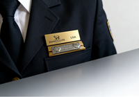 Plaque nominative vierge en laiton réutilisable et durable avec dos magnétique de sécurité pour tous les secteurs d'activité, impression personnalisée pour employés, vente en gros