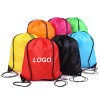 Sac à dos en polyester coloré en gros, sac à dos de sport, sac à dos de course, sac à dos à cordon personnalisé avec logo, sac à dos d'épicerie