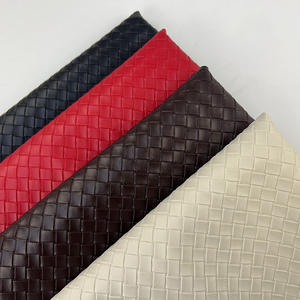 Láminas de Cuero Sintético PU Ecológicas con Textura Trenzada y Relieve, Brillantes, para Lazos para el Cabello, Disfraces DIY y Sofás - Product Image 4