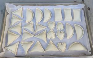 Fabricant automatique de pâtes de restaurant commercial Tortellini Empanada Pierogi Ravioli Dumpling Samosa Meat Pie Spring Roll Machine - Product Image 5