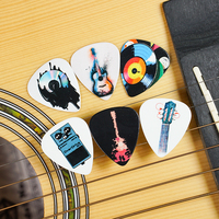 Lot de plectres de guitare en celluloïd Cheerhas pour guitares électriques, basses et acoustiques - Design tendance et imperméable, multicolores