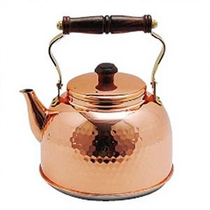 Théière et bouilloire en cuivre pur arabe martelé, avec poignée en bois écologique, de la marque Amson Brass Classic, pour la maison et l'hôtellerie - Product Image 1