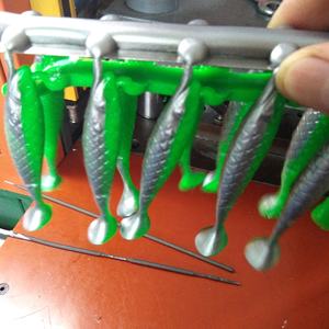 Machine de moulage par injection de préforme PET de leurre de pêche en plastique souple à haute efficacité - Product Image 5