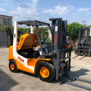Chariot élévateur TCM 2.5T d'occasion, moteur diesel japonais, modèle 2022, certifié CE - Product Image 3