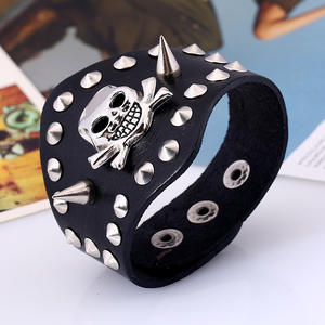 यूरोपीय अमेरिकी पंक शैली यूनिक्स चौड़े चमड़े के क्यूफ ब्रेसलेट ब्रेसलेट अतिरंजित रिवेट खोपड़ी काउहिट्स - Product Image 4