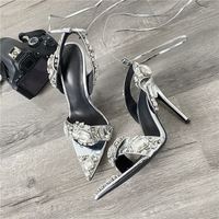 Chaussures de mariée à bout pointu en strass tendance 2022, sandales à talons aiguilles en cristal pour femmes, chaussures d'été et de printemps pour l'extérieur
