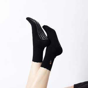 <span class=keywords><strong>BETTY</strong></span> LUORI Primavera 2025 Novedad Calcetines de Yoga 100% Algodón Estilo Crew Casual Absorbentes de Sudor con Diseño Liso y Detección de Agujas - Product Image 4