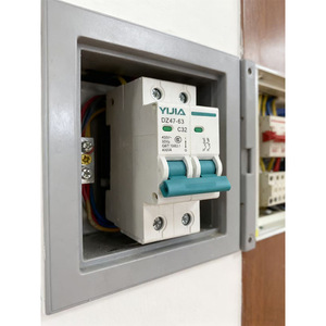 YUJA DZ47-63 Miniature Circuit Breaker 2P C32 400V 50Hz Household Electrical Protection Switch - Product Image 2
