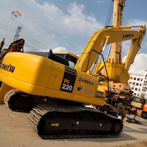 รถขุดมือสองญี่ปุ่นแท้ 22 ตัน โคมัตสึ รุ่น PC220-8 สภาพดี - Product Image 1