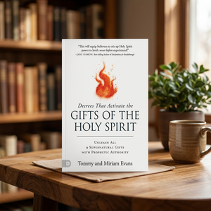 Dichos decretos que activan los dones del Espíritu Santo de Tommy Evans, libro sobre el crecimiento espiritual cristiano - Product Image 2