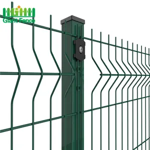 Green PVC-Coated Farm Security Fence round Wood and Plastic Garden Fencing with Post Caps and Trellis