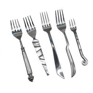 Fourchettes en métal au design exquis dans un ensemble de couverts réutilisables au design personnalisé 100% fourchettes en acier inoxydable écologiques pour hotelware - Product Image 1