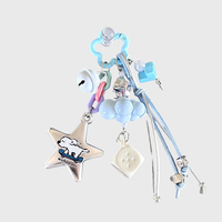 JS Lila Glücksverheißender Feder-Acryl-Taschenanhänger Y2K Herz-Schleifen-Anhänger für Damen und Mädchen, Kawaii Katzen-Taschenanhänger, Malparty-Gastgeschenke, Kunst-Schlüsselanhänger
