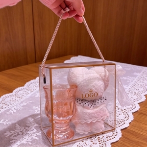 Cajas de Regalo Transparentes para Galletas y Dulces, Portátiles, de PET, con Asa - Product Image 1