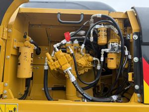 รถขุดตีนตะขาบ CAT 336D2L 34 ตัน มือสอง ยี่ห้อ Caterpillar รุ่น Heavy Duty พร้อมเครื่องยนต์ C9 ระบบไฮดรอลิก สำหรับงานเหมือง งานก่อสร้าง และงานในเหมืองหิน - Product Image 5