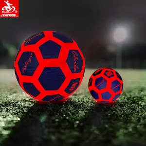 Lampu LED Bola Sepak Bola Kustom LED Karet Cahaya Menyala Dalam Gelap Dua Lampu LED Terang