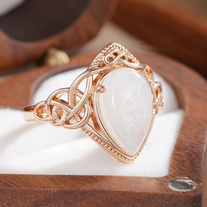 Anillo de Ópalo A014 con Engaste de Oro de 18K, Anillo de Piedras Preciosas Unisex para Boda - Product Image 2