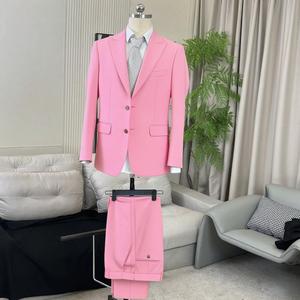 Costumes d'entreprise sur mesure pour hommes avec garantie d'ajustement personnalisé pour les apparitions vidéo de travail à distance pour les professeurs d'université - Product Image 2