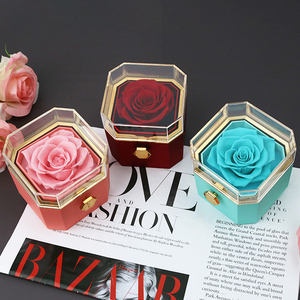 Boîte à bijoux en verre avec roses éternelles de qualité supérieure, collier et bague, cadeau de Saint-Valentin - Product Image 2