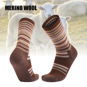 Bas prix Soins de la peau Offre Spéciale Logo personnalisé Chaussettes de <span class=keywords><strong>ski</strong></span> unisexe chaudes et foncées de couleur Randonnée Hiver en laine mérinos épaisse - Product Image 1