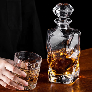 Bottiglia di vetro vuota personalizzata Logo 200ml 720ml 800ml 900ml fiaschetta piatta liquori Decanter bottiglie di <span class=keywords><strong>Whisky</strong></span> Gin per Vodka - Product Image 3