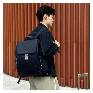 官方 R Brand Never Still 全新大号牛仔布翻盖背包男女通用旅行包 - Product Image 4