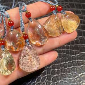 Pendentif Goutte d'Eau en Cristal Naturel Coloré Quatre Saisons, Chaîne Style Sportif, Matériau Pierre Naturelle, Cristal Pur - Product Image 4