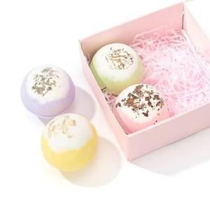 Mini bomba de baño vegana orgánica Fizzies de spa relajante de alta calidad hecha a mano con aromas personalizados - Product Image 1