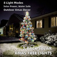 2er-Pack 3,2 Fuß Solarbetriebene Wasserdichte Weihnachtsbaumbeleuchtung 100 LED LED-Anzeigebildschirm 8 Beleuchtungsmodi RGB-Farben Rot