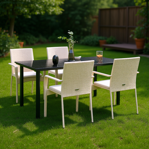 Ensemble de salle à manger de jardin en rotin noir 4 places, résistant aux intempéries, mobilier d'extérieur au design contemporain, structure en acier - Product Image 2