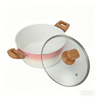 Ensemble de 7 ustensiles de cuisine antiadhésifs dégradé rose avec poignées effet bois, comprenant casseroles, poêles et marmites en aluminium