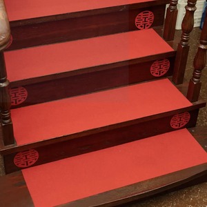 พรมปูบันไดงานแต่งงานสไตล์จีนแบบใหม่ สีแดง กันลื่น ลายมงคลคู่ ทนทานต่อการสึกหรอ สำหรับใช้ภายในอาคาร - Product Image 2
