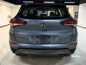 <span class=keywords><strong>Tucson</strong></span> <span class=keywords><strong>2016</strong></span> 1.6T Turbo, Auto <span class=keywords><strong>Usado</strong></span>, Volante a la Izquierda, Automático, Interior Oscuro, Llantas R17, Vista Panorámica Inteligente para Adultos - Product Image 4