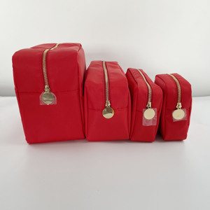 Bolsa pequeña de cosméticos para viaje, toallero de nailon resistente al agua, bordado, logo, disponible en tallas S, M, <span class=keywords><strong>L</strong></span> y XL, Color Rojo - Product Image 4