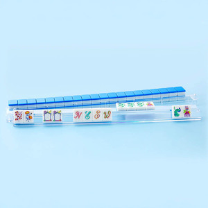 Vente en gros Nouveau jeu de Mahjong de luxe léger à 4 couches, tuiles de Mahjong bleues en acrylique, jeux de société pour adultes, enfants et famille - Product Image 6