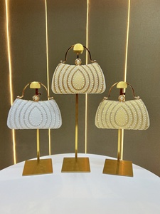 Elegante Pochette con Perle per Donne, Borsa da Sera Bianca per Sposa, Borsa a Tracolla per Feste con Manico Dorato e Perle - Product Image 2