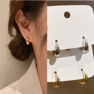 Boucles d'oreilles créoles minimalistes pour femmes, bijoux élégants et légers, tendance - Product Image 5