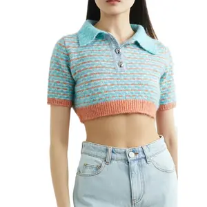 卸売カスタムファッション女性ボタンアップ半袖ニットポロカラーセータークロップトップカラーブロックストライプクロップセーター
