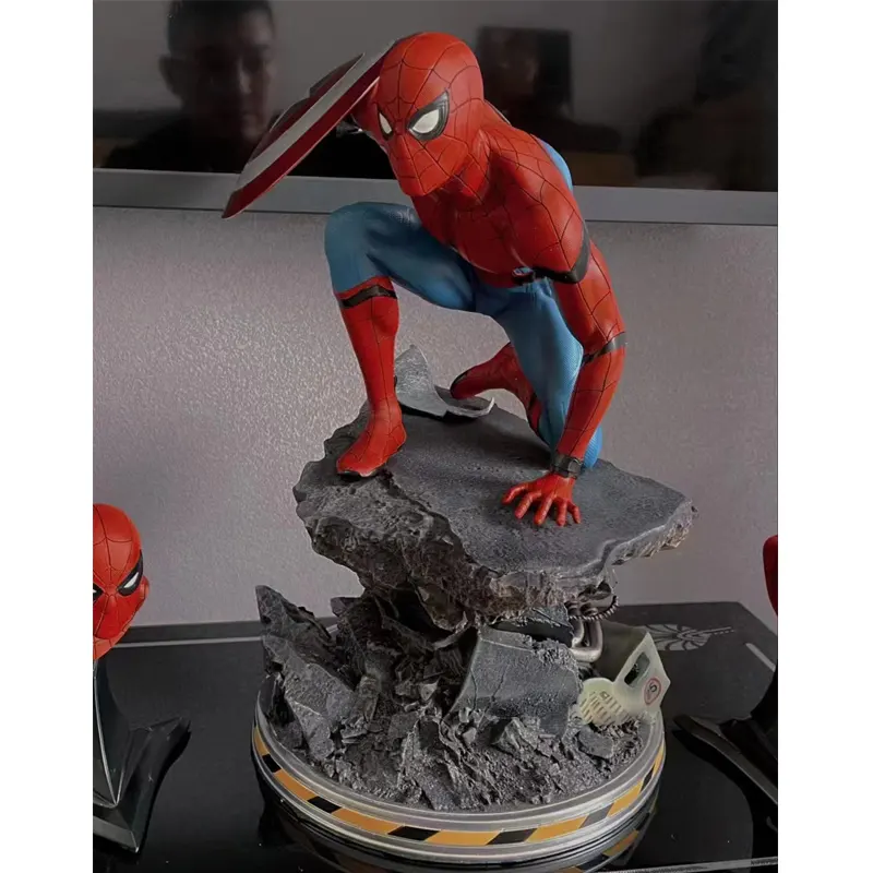 Dekorasi rumah meja dekorasi atas kerajinan resin patung Spiderman model marvel tokoh aksi spider man patung ornamen
