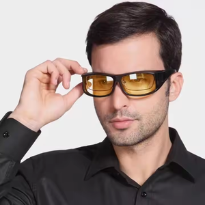 Gafas Protectoras de Visión Nocturna para Conducir de Noche, Modelo 2025, Nuevas, con Espejo Antiviento Amarillo y Visión Nocturna - Product Image 2