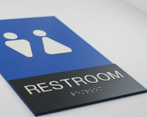 Baños Unisex que Cumplen <span class=keywords><strong>con</strong></span> las Normas ADA, Accesibles para Sillas <span class=keywords><strong>de</strong></span> <span class=keywords><strong>Ruedas</strong></span> <span class=keywords><strong>con</strong></span> Iconos en Relieve y Braille <span class=keywords><strong>de</strong></span> 2 Niveles - Product Image 6