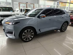 Changan UNI-K <span class=keywords><strong>IDD</strong></span> 1.5T Híbrido Usado en China, 5 Puertas, 5 Asientos, SUV, Volante a la Izquierda, Techo Solar, Bajo Kilometraje - Product Image 2