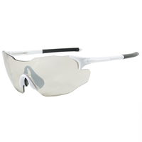 Lunettes de cyclisme photochromiques Bettega pour une utilisation de jour et de nuit Lunettes de vélo en plein air Protection UV Lunettes unisexes à changement de couleur