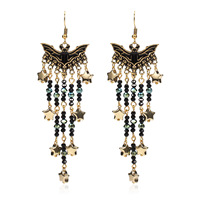 Boucles d'oreilles punk d'Halloween en alliage de zinc plaqué or pour femme, avec motifs citrouille, chapeau de sorcière, crâne, chauve-souris et pompon, style chandelier, pour fête et mode